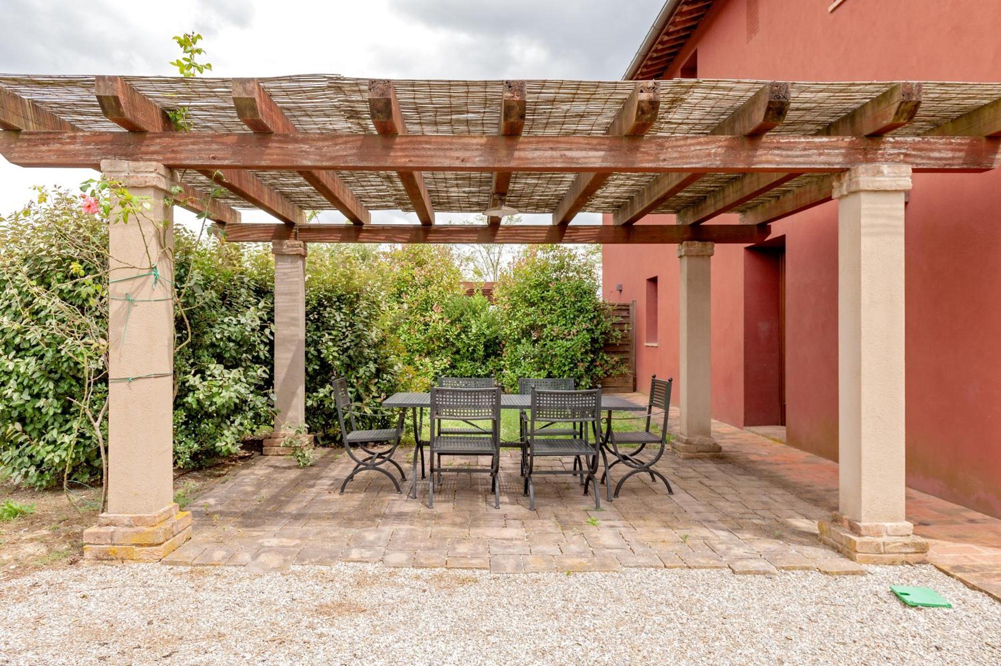 Il Borgo Delle Ville Palaia Exterior foto